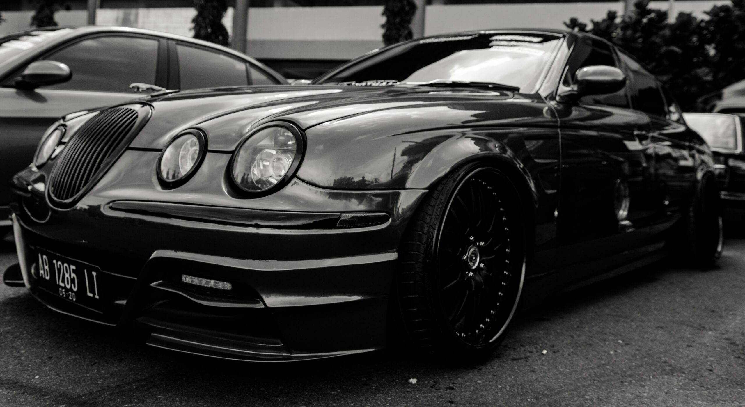 Jaguar S-Type R 4.2 v8 Supercharged, lusso inglese da maranza